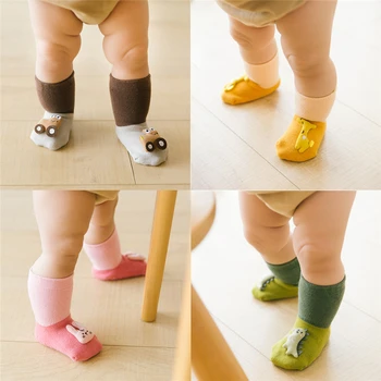 Носки для новорожденных, Зимние толстые теплые хлопчатобумажные носки с мультяшной куклой Sokken для мальчиков и девочек, нескользящие Детские махровые носки, Осень