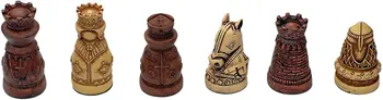 Средневековые шахматные фигуры-коричневого цвета и цвета слоновой кости с королем 2,5 дюйма
